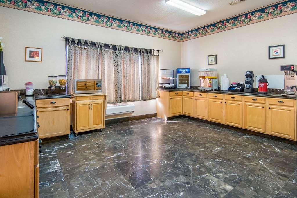 Econo Lodge Inn & Suites Sweetwater I-20 Экстерьер фото