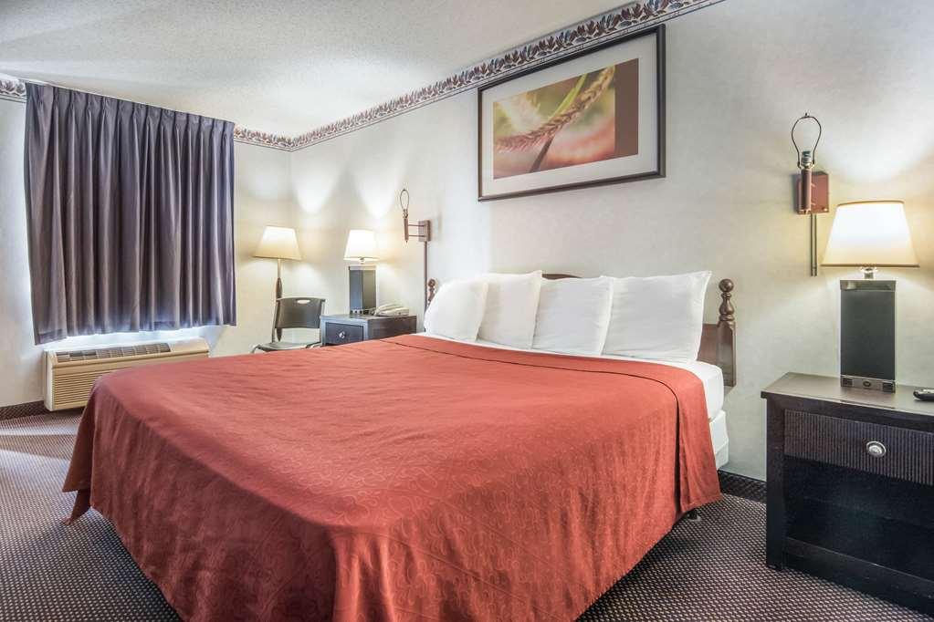 Econo Lodge Inn & Suites Sweetwater I-20 Номер фото