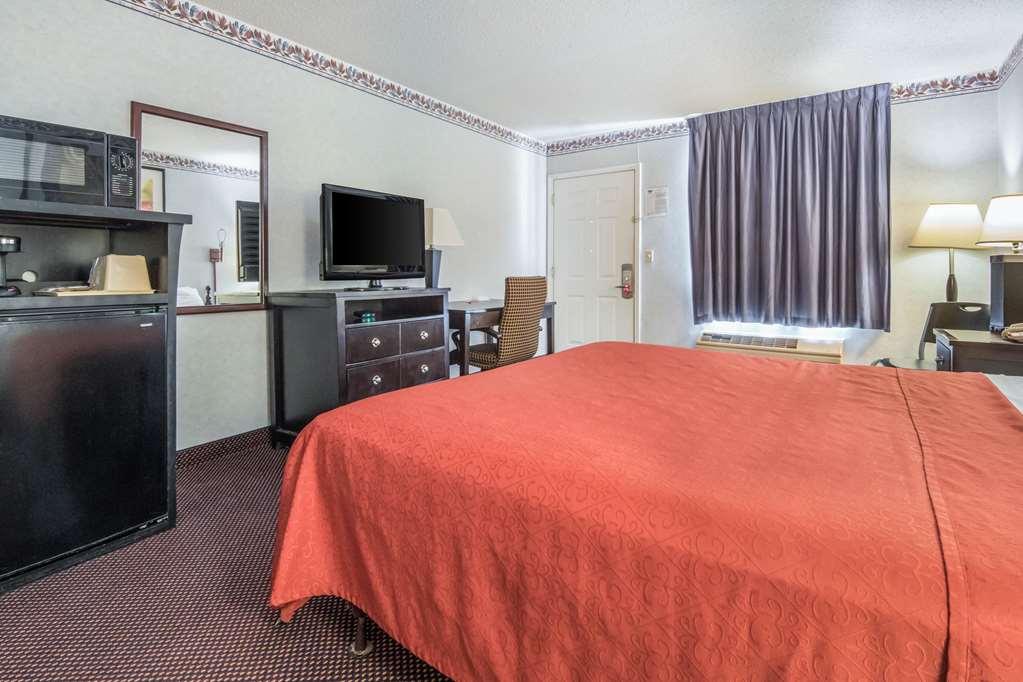 Econo Lodge Inn & Suites Sweetwater I-20 Номер фото