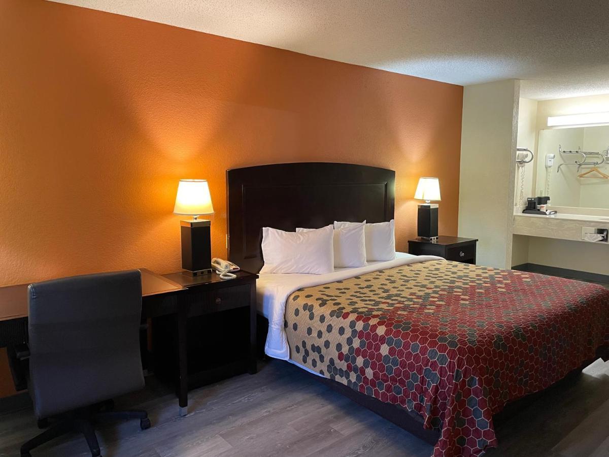Econo Lodge Inn & Suites Sweetwater I-20 Экстерьер фото
