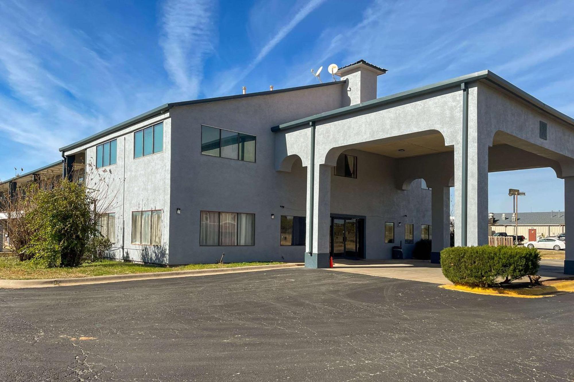 Econo Lodge Inn & Suites Sweetwater I-20 Экстерьер фото